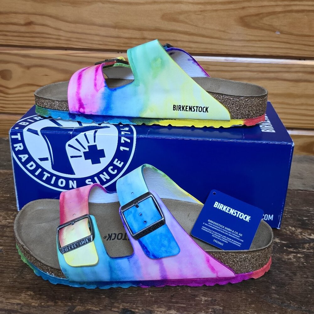 NWT Custom Tie-Dye Birkenstocks Arizona style in size 9US/40EU Reg width